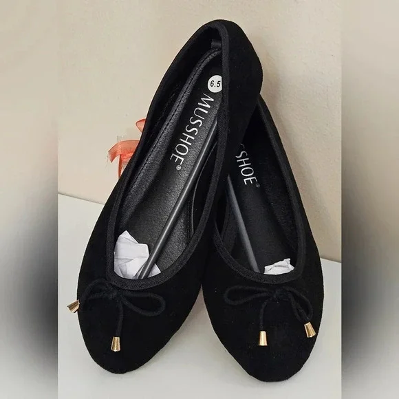 Musshoe women's black flat slip on shoes - Picture 2 of 9